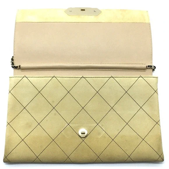 CHANEL Cream Shoulder Bag - Picture 8 of 13